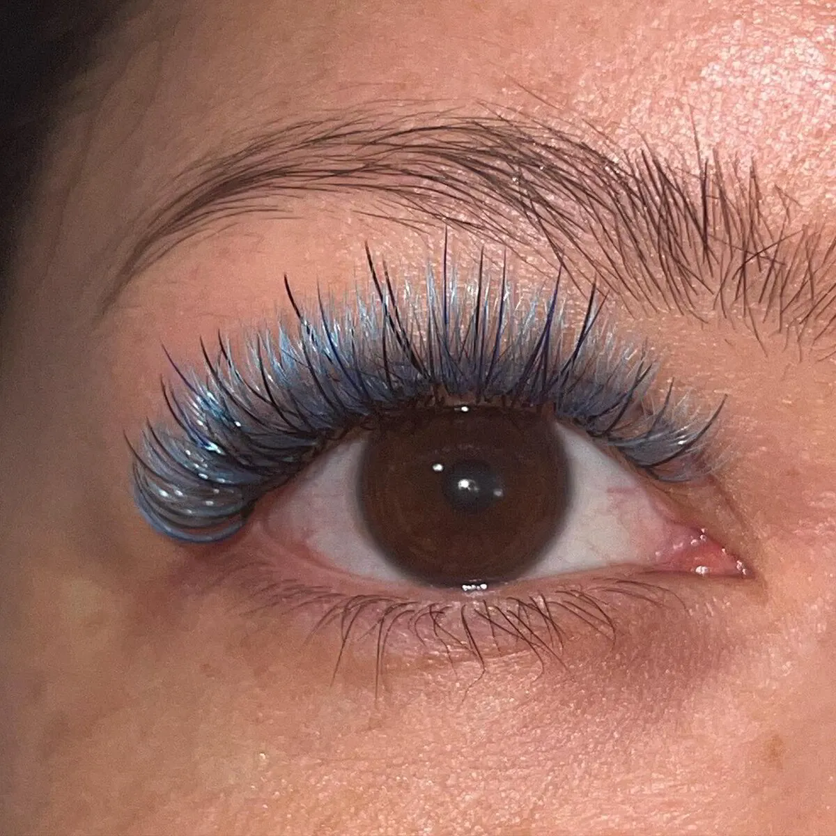 Lash extension set by Mary J Lashes, look 30